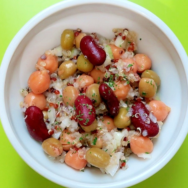 キヌア 雑穀 とミックスビーンズ 豆 のサラダ レシピ 作り方 By グルヤマ 楽天レシピ